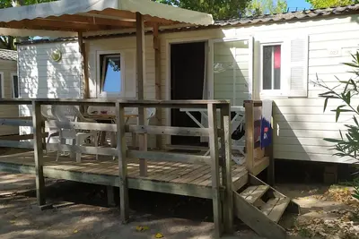 Image de mobilhome cosy 6 personnes dans camping calme proximité Espiguette
