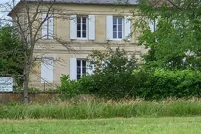 Image de Château colette du 19eme à côté de St emilion 3 étoiles non fumeur en intérieur.