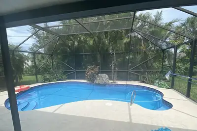 Image de Pool home close to the beach