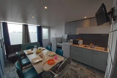 Image de appartement 6 personnes 46 m2 face Ă la mer pieds dans l'eau Saint Jean de Monts