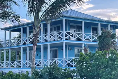 SeaRenity Pool & Dock Slip  W\/Spectacular Views of the Atlantic & White Sound
