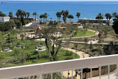 Image de Incroyable vue mer, climatisé, 3 chambres, 2 salles de bain - plages - Parking