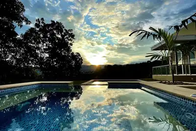 Image de Casa Moderna con Vistas Espectaculares en Anapoima