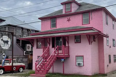 Image de The Pink House on L Street -aka\/Key East! ! !
