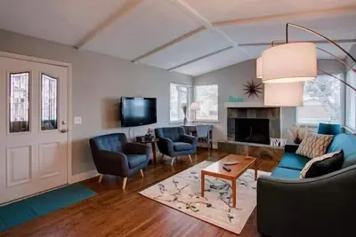 Image de Midcentury Mod and Marvelous!