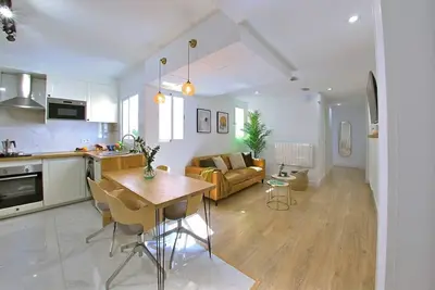 Image de Unique 3 Bedroom/2 Bathroom Apartment City Centre