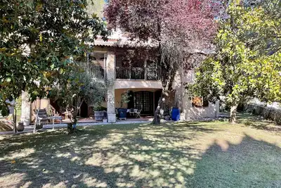 Image de Rez-de-jardin indépendant d'une villa traditionnelle en Provence 128m2