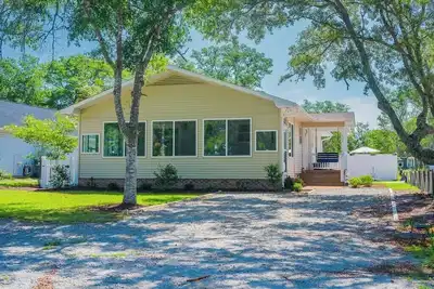 Image de Down Time - Beautiful Dog-Friendly 3-Bedroom Home.