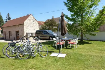 Image de Gîte Pommard classé 3 étoiles avec climatisation & jardin pour couple & familles