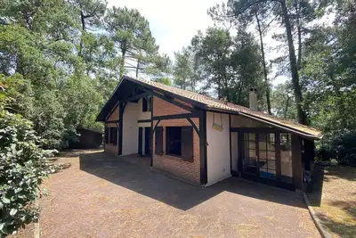 Image de Seignosse Océan, Villa avec Wifi sur  terrain d'env 800 m2 non clôturé au calme sous les pins