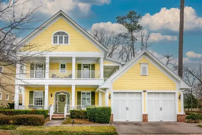 Image de 33033 Conservation - New Peninsula Home with four bedrooms!