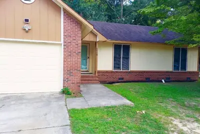 Image de The Callahan - Sleeps 10, Wifi, Ft Bragg, & More