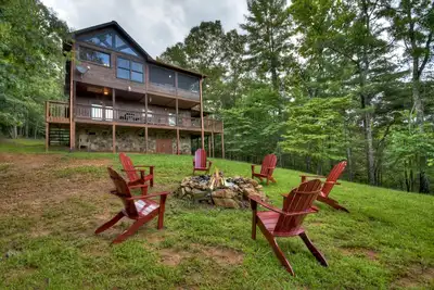 Image de Mountain Views! Firepit! Hot Tub! Unwind, Unplug, Explore! Near the Toccoa River