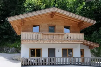 Image de Vacation home for 8 guests with 120m² in Mayrhofen (157337)