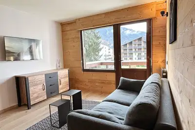 Image de Studio moderne avec parking privé près du centre