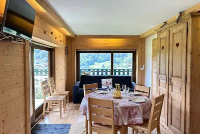 Image de Les Gets - Appartement Le Grizzli - Pistes des Chavannes et Piscine Chauffée