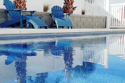 Image de No Worries in Kure - Families Welcome! Private Heated Pool 4 Bd/3 Br Sleeps 13