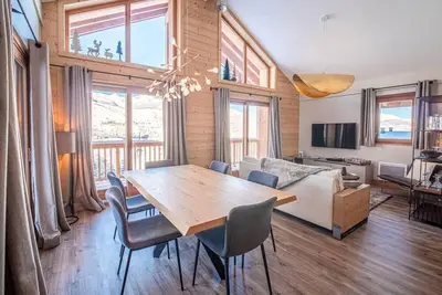 Image de Chalet, vue panoramique, balcon, télévision, casier à ski, 76m², Valmorel