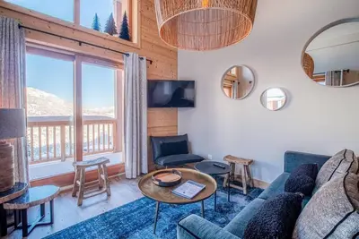 Image de Chalet, 1er étage, vue panoramique, balcon, télévision, casier à ski, 76m², Valmorel