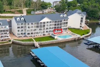 Image de Poolside Lake of the Ozarks Condo