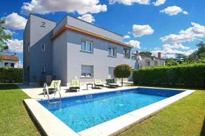 Image de Maison de vacances Pula pour 1 - 8 personnes avec 4 chambres à coucher - Maison de vacances