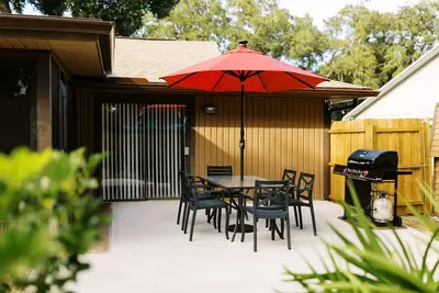 Image de Quiet retreat with private yard and salt water pool near Daytona Shores