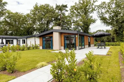 Image de Stay in our charming Royal Wood holiday home for 4 people.
