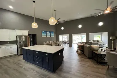 Image de Spacious 4/2- Pool & boat dock