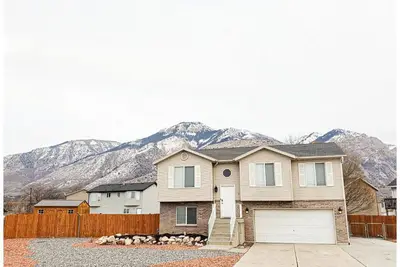 Image de Ogden Home+ Private Hot Tub+ New Remodel+ Mtn Views+ Massive Fenced Yard+Rv Pad!