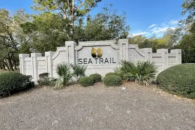 Image de Updated SeaTrail Condo-3br/3ba, 2. 5 kitchens! 2100sqft, Beach/Golf/Pool/FamilyFun
