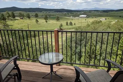 Image de Convenient Locale in the Heart of Divide w\/ Magnificent Views, multi decks, Bbq