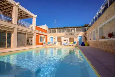 Villa Caraitria by Pugliadamare