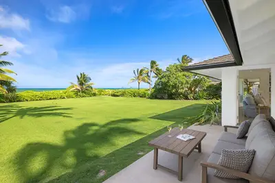 Image de Spectacular Kailua Beachfront w/Heated Pool/Spa