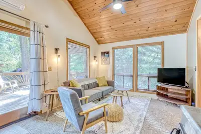 Image de Woodland Cabin w\/ Large Deck, Gas Grill, Wood Stove & WiFi - Dogs Welcome