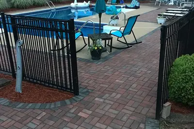 Image de Beach or Pool Day? You can have both!
