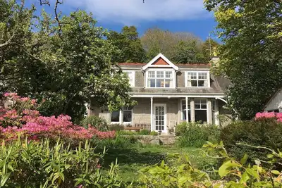 Image de Elm Cottage - a house that sleeps 8 guests in 4 bedrooms