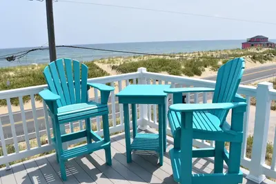 Image de Oceanfront Views in Kitty Hawk - Beach Access directly across the street!