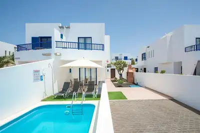 Image de Villa located in Playa Blanca with pool to relax in Lanzarote.