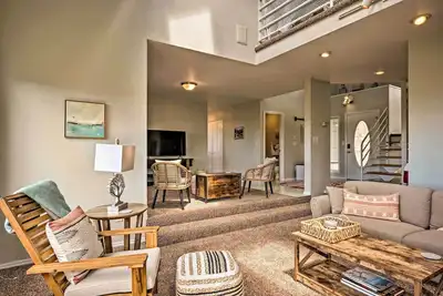 Image de Chic Coos Bay Home w/ Pacific Ocean Views!