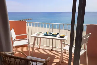 Image de Magnifique vue mer pour ce T2 front de mer et commerces - 4ond56