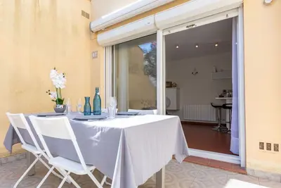 Image de Joli appartement pour 4 personnes avec Wifi, Tv, terrasse et parking