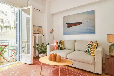 Image de Acropolis, Bright, Calming Retreat with Balcony