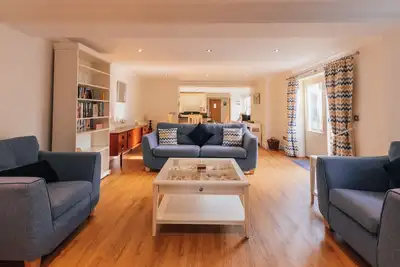 Image de Beautiful spacious property a stones throw from North Norfolk beach