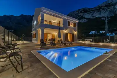 Image de New! Milan's House with pool