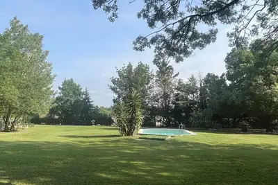Image de Aux cœur de la provence aux portes de la Camargue, studio piscine et balneo