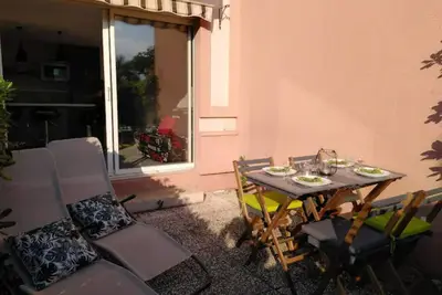 Image de Nid douillet F2 avec jardin, plage 200 m, parking privé, piscine