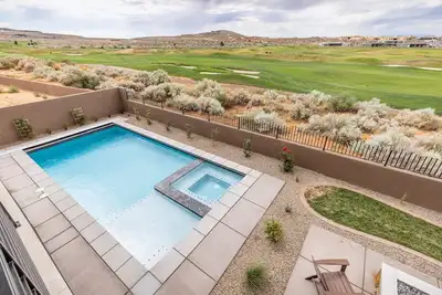 Image de Cairn House 2 with Private Pool, Hot Tub & Putting Green!