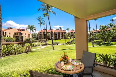 Image de Ground Floor 1Bd/1Ba Across From Kamaole Iii Beach - Kamaole Sands 7-102