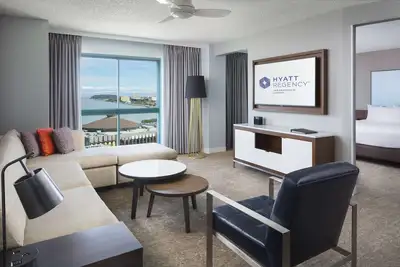 Image de 2 Connecting Suites at a 4⭐️ Hotel