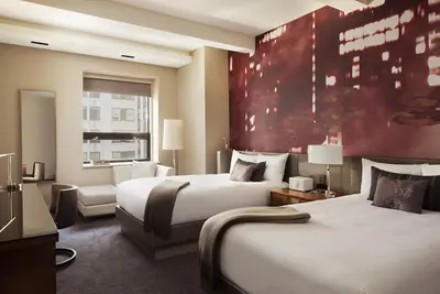 Image de 2 Connecting Suites at a 4⭐️ Hotel